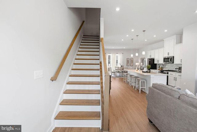 1601 GROVE CHESTNUT RD, Dumfries, VA 22026