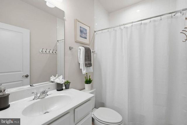 1601 GROVE CHESTNUT RD, Dumfries, VA 22026