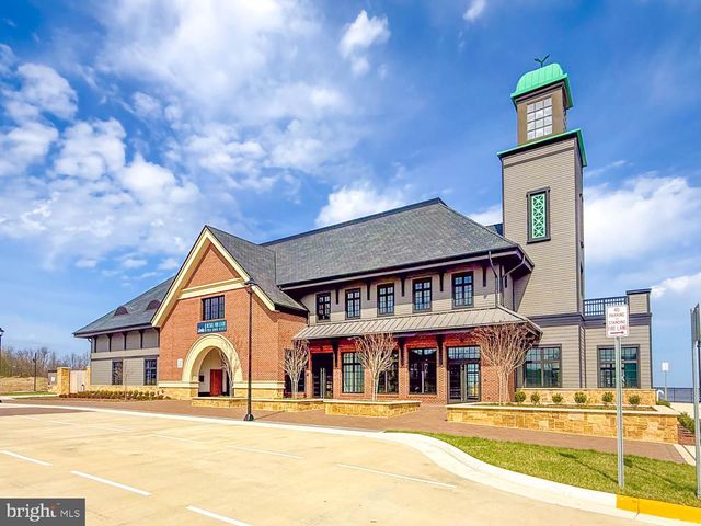 1601 GROVE CHESTNUT RD, Dumfries, VA 22026