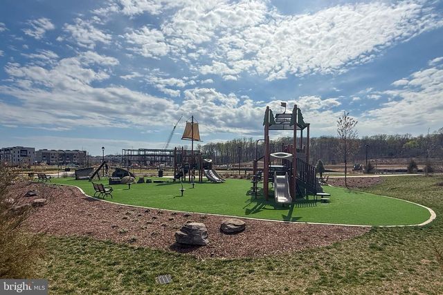 1601 GROVE CHESTNUT RD, Dumfries, VA 22026