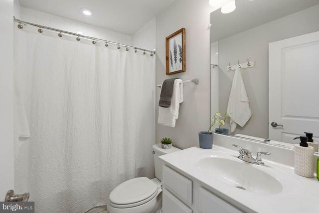 1601 GROVE CHESTNUT RD, Dumfries, VA 22026