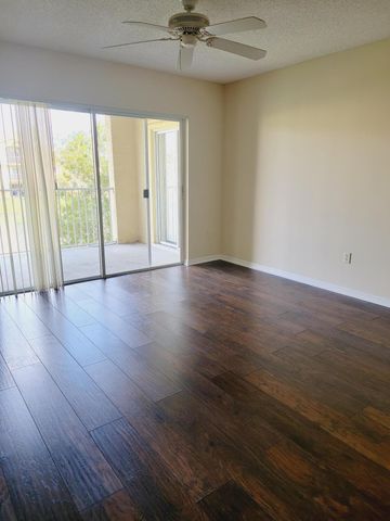 2640 S University Drive 222, Davie, FL 33328