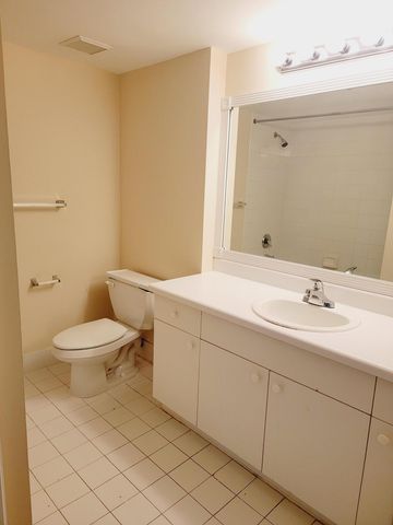 2640 S University Drive 222, Davie, FL 33328