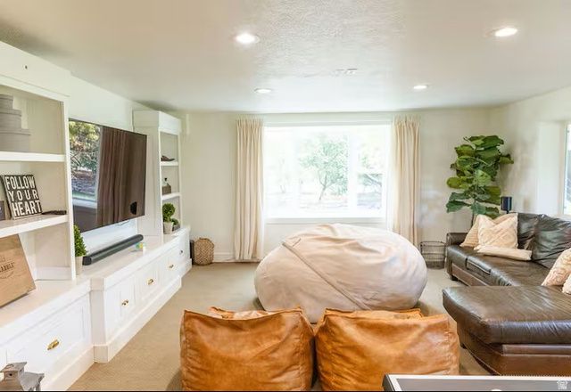 701 S LAKE VIEW DR, Vineyard, UT 84058