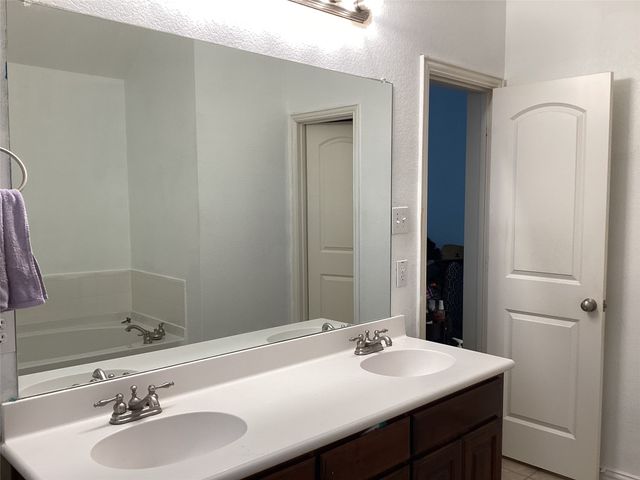222 Range Road, Waxahachie, TX 75165
