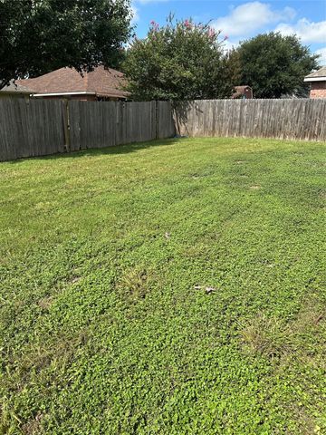 222 Range Road, Waxahachie, TX 75165