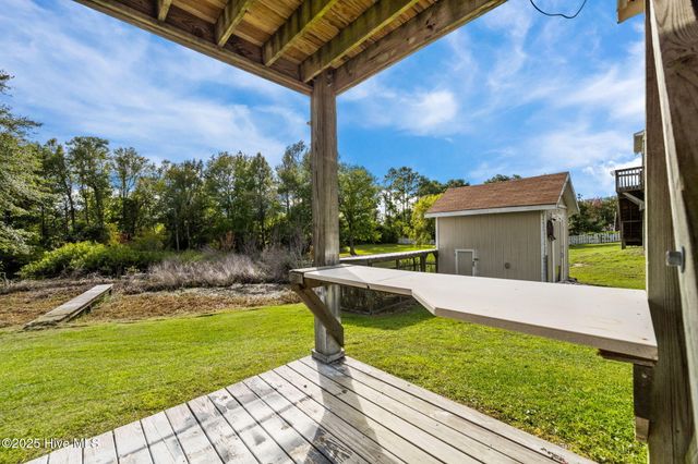 348 Chadwick Acres Road, Sneads Ferry, NC 28460