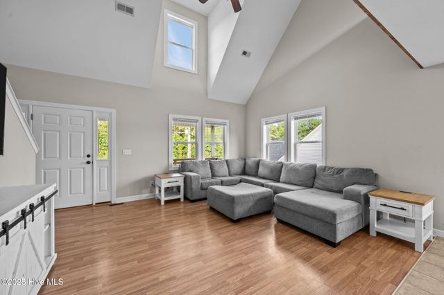 348 Chadwick Acres Road, Sneads Ferry, NC 28460