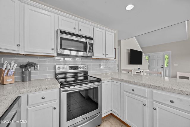 348 Chadwick Acres Road, Sneads Ferry, NC 28460