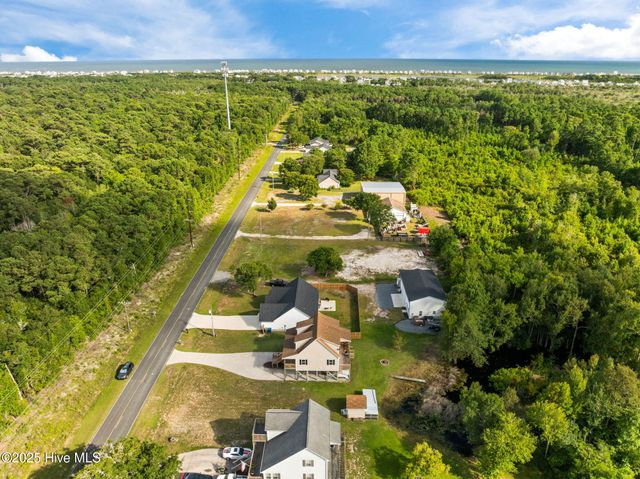 348 Chadwick Acres Road, Sneads Ferry, NC 28460