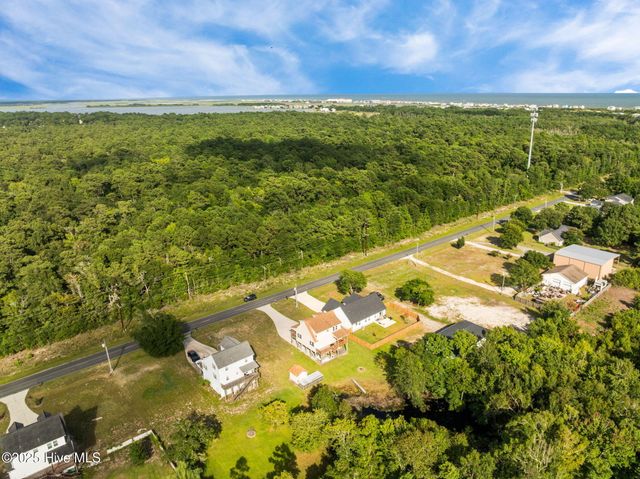 348 Chadwick Acres Road, Sneads Ferry, NC 28460