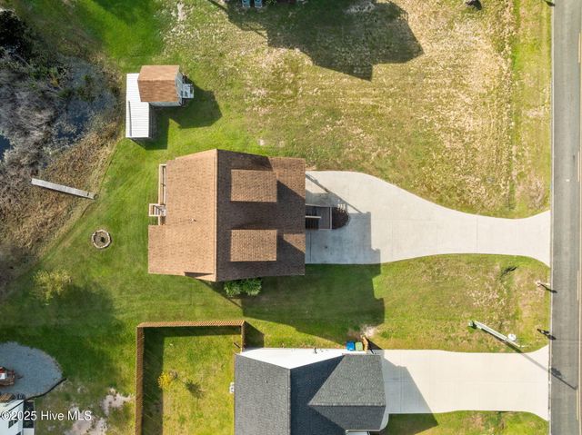 348 Chadwick Acres Road, Sneads Ferry, NC 28460
