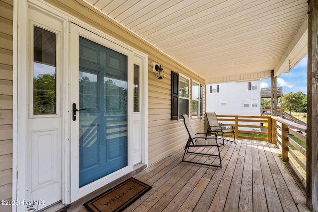 348 Chadwick Acres Road, Sneads Ferry, NC 28460