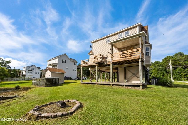 348 Chadwick Acres Road, Sneads Ferry, NC 28460