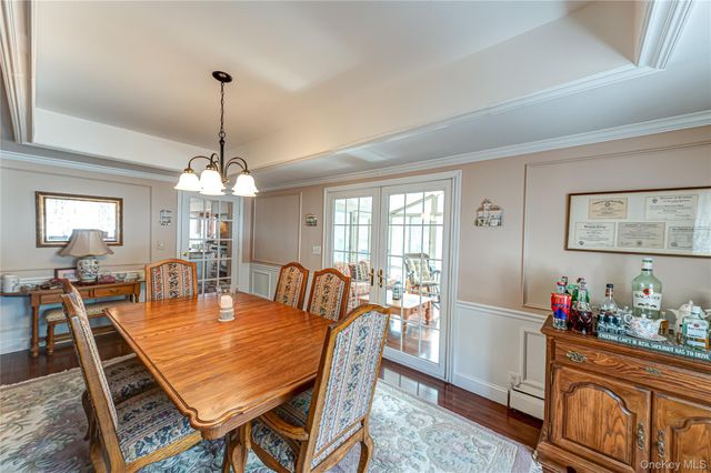 9 Storybook Lane, Saint James, NY 11780