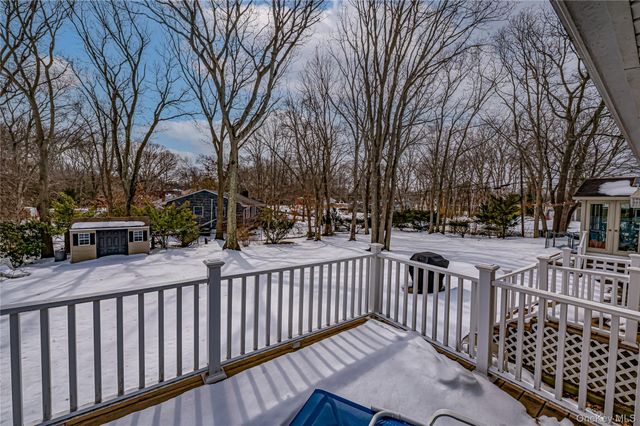 9 Storybook Lane, Saint James, NY 11780