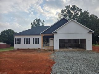 2850 Leonard Road, Lexington, NC 27295
