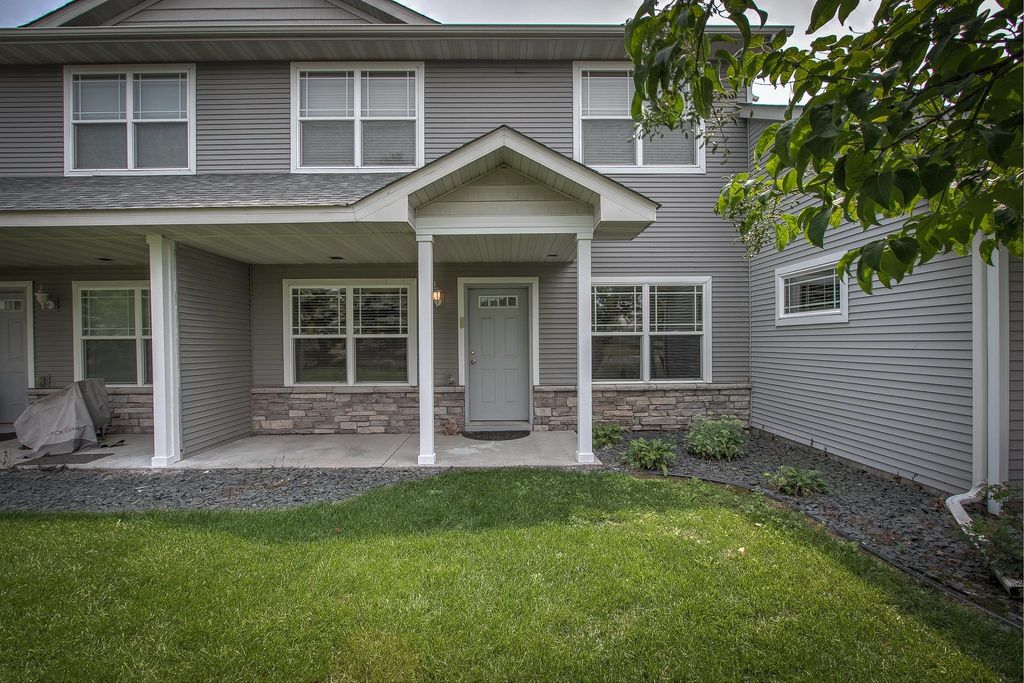 717 Park Brook Road NW, Isanti, MN 55040 — exterior