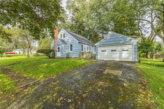 30 Old Beahan Road, Gates, NY 14624