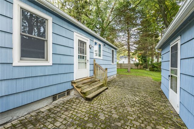 30 Old Beahan Road, Gates, NY 14624