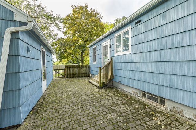 30 Old Beahan Road, Gates, NY 14624