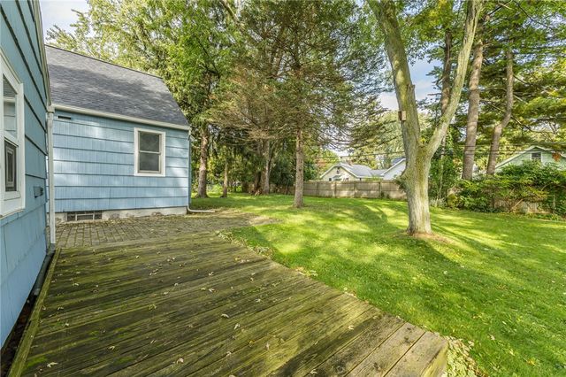 30 Old Beahan Road, Gates, NY 14624