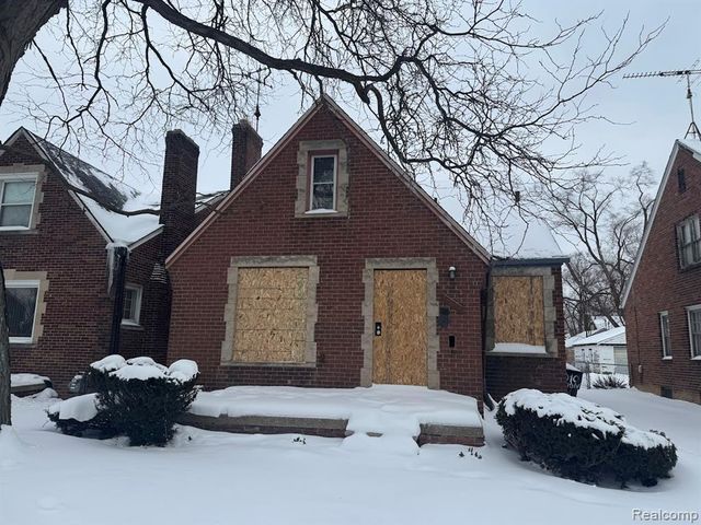 15613 Seymour Street, Detroit, MI 48205