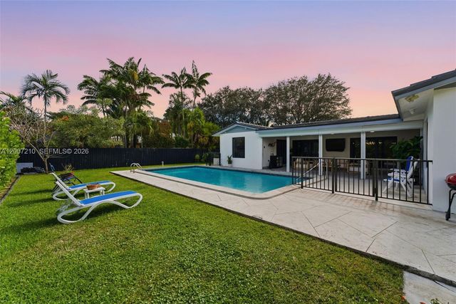 8625 SW 147th St, Palmetto Bay, FL 33158