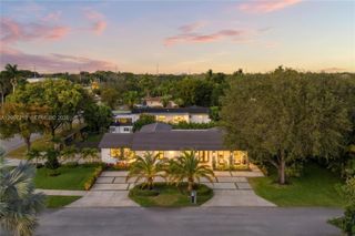 8625 SW 147th St, Palmetto Bay, FL 33158