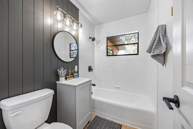 2082 LITTLE JOHN ROAD, Melbourne, FL 32935