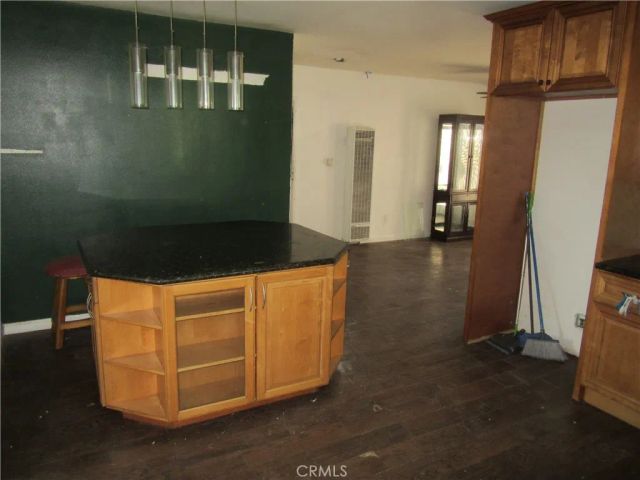 16592 Valencia, Fontana, CA 92335