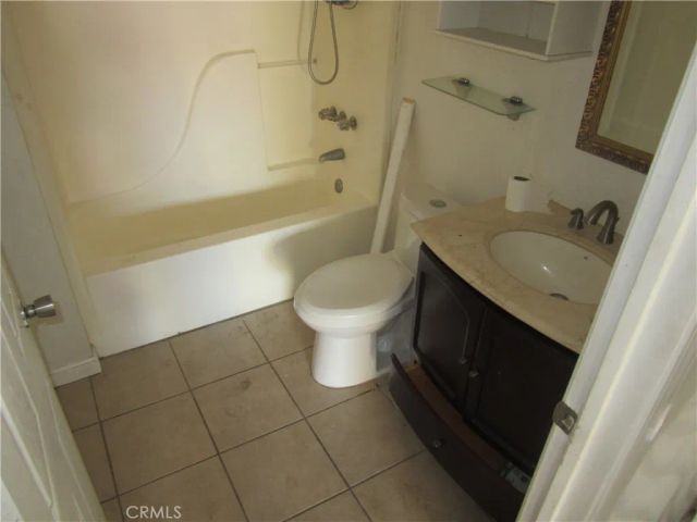 16592 Valencia, Fontana, CA 92335