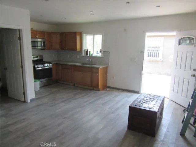 16592 Valencia, Fontana, CA 92335