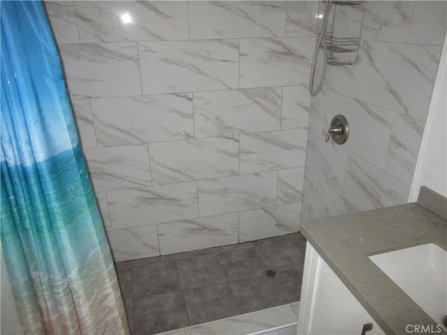 16592 Valencia, Fontana, CA 92335