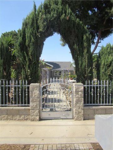 16592 Valencia, Fontana, CA 92335