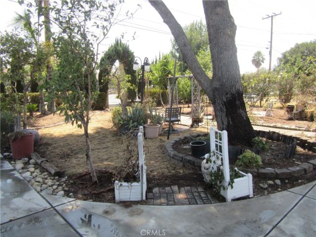 16592 Valencia, Fontana, CA 92335