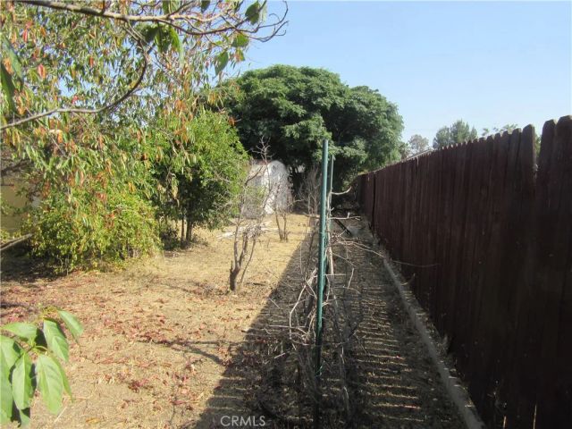16592 Valencia, Fontana, CA 92335