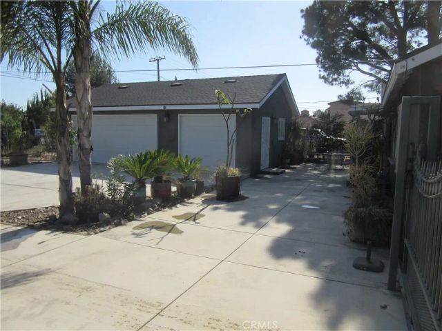 16592 Valencia, Fontana, CA 92335