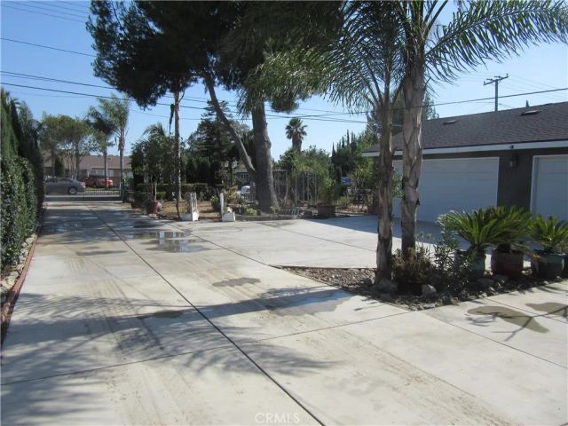 16592 Valencia, Fontana, CA 92335