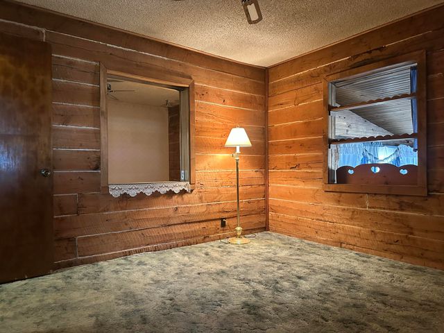 7565 State Highway 176, Walnut Shade, MO 65771