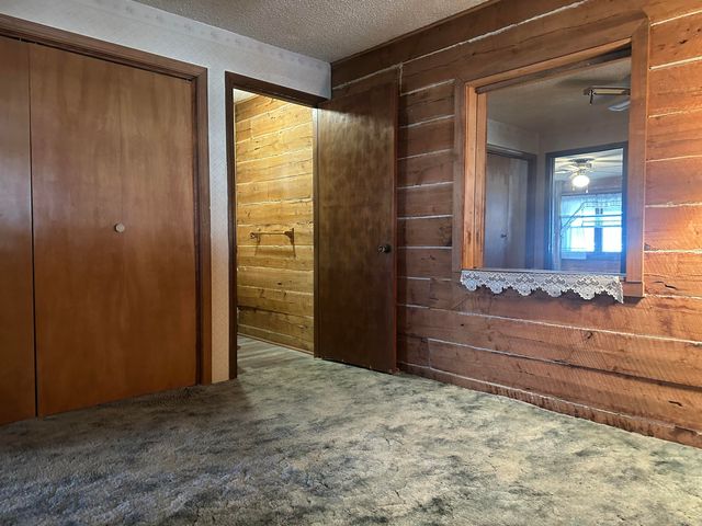 7565 State Highway 176, Walnut Shade, MO 65771