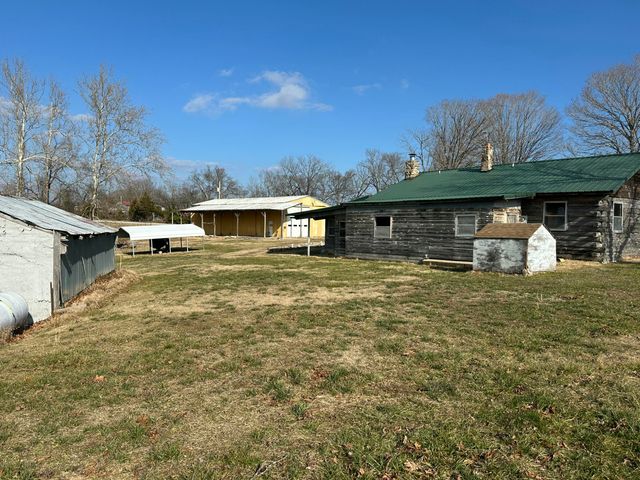 7565 State Highway 176, Walnut Shade, MO 65771