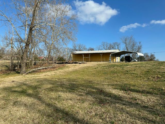 7565 State Highway 176, Walnut Shade, MO 65771