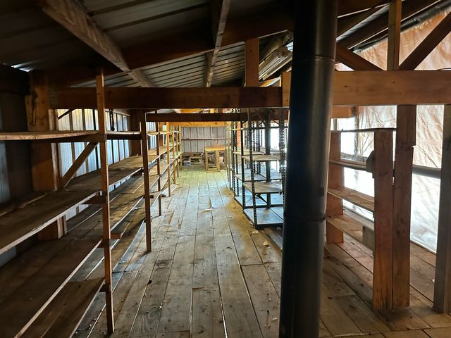 7565 State Highway 176, Walnut Shade, MO 65771