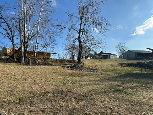 7565 State Highway 176, Walnut Shade, MO 65771