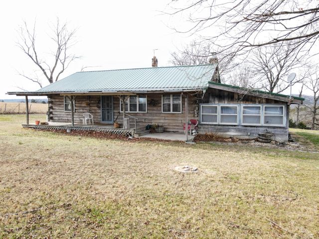7565 State Highway 176, Walnut Shade, MO 65771