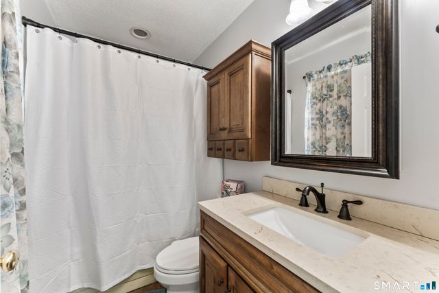 71 Sentinel Hill Road, Derby, CT 06418