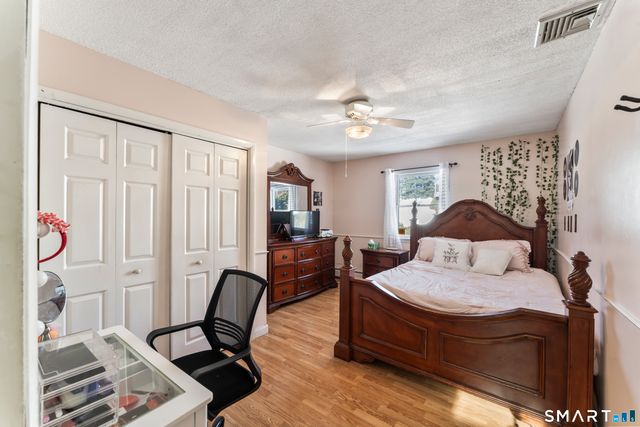 71 Sentinel Hill Road, Derby, CT 06418