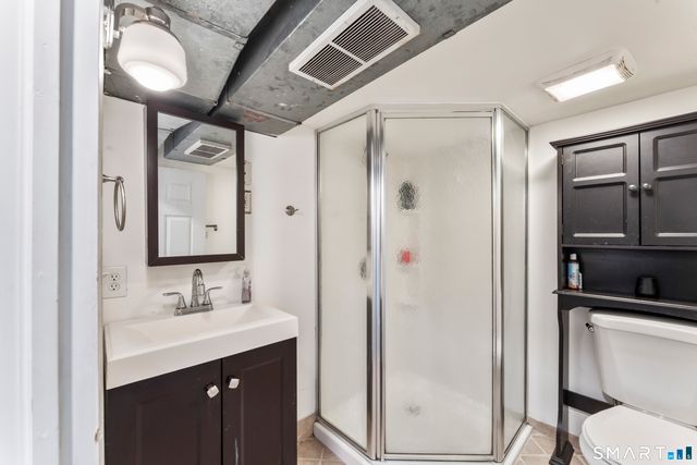 71 Sentinel Hill Road, Derby, CT 06418