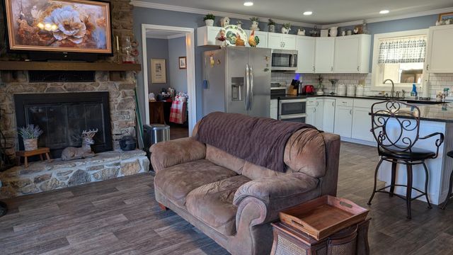 3 Winnebago Trace, Cherokee Village, AR 72529